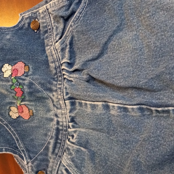 Infant Girls 24M Little Ones Denim Blue Jean Overalls Embroidered - Picture 5 of 11